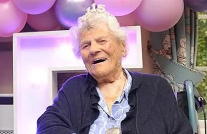 Ethel Caterham, la mujer más longeva del mundo, tiene 116 años, ¿cuáles son sus secretos para vivir tanto (Hallmark Luxury Care HomesFacebook)