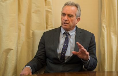 Robert F. Kennedy Jr. destituye a 17 expertos del Comité de Vacunas por conflictos de interés