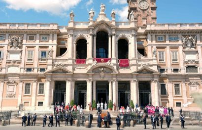 Misa privada en Roma: Los cardenales rezan por el Papa Francisco en su tumba
