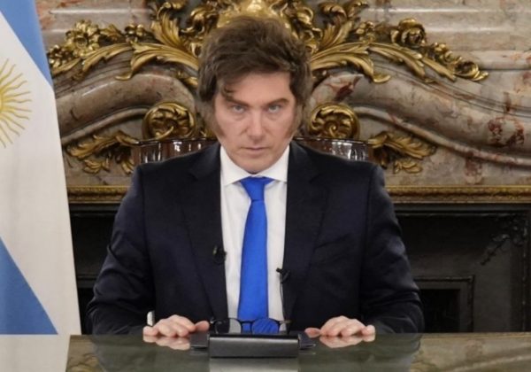 Javier Milei mantendrá un encuentro con Donald Trump en medio de negociaciones por asistencia financiera