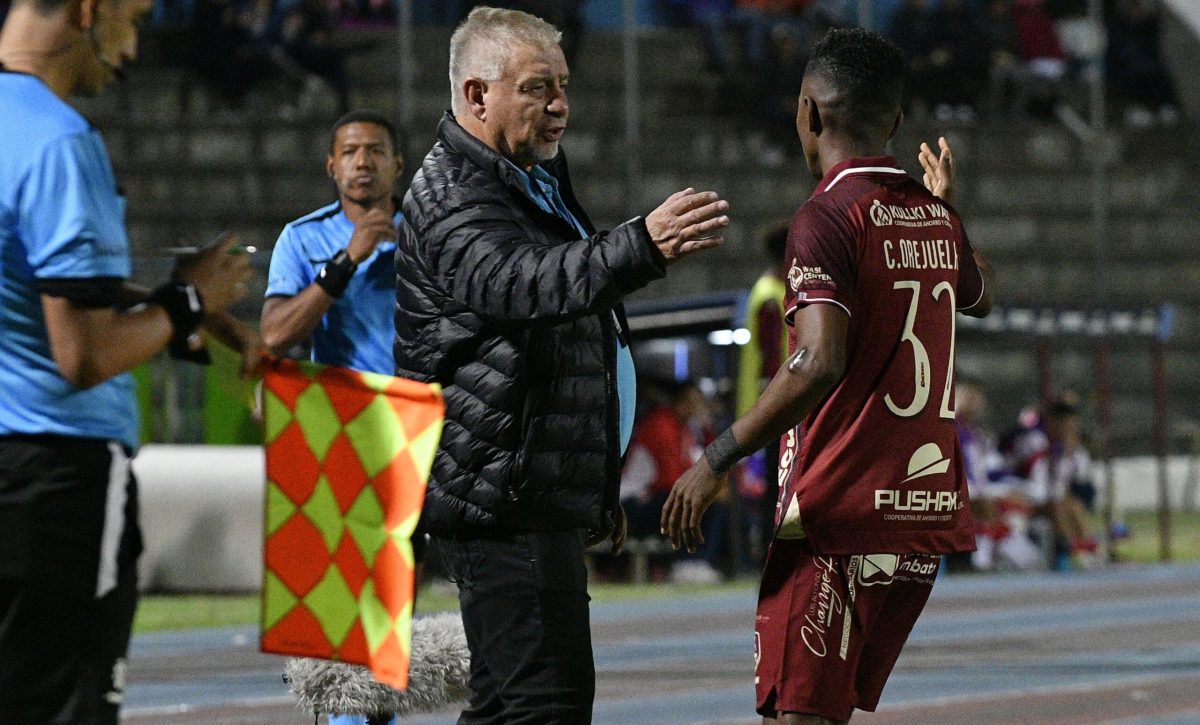 Ever Hugo Almeida, entrenador de Mushuc Runa.