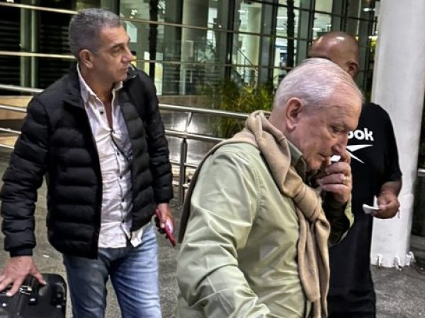 Exfutbolistas y técnicos legendarios asisten a la Noche Centenario de Barcelona SC