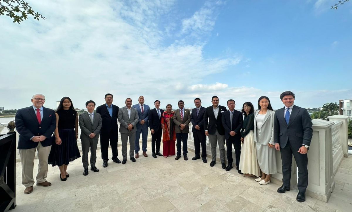 Exportadores ecuatorianos exploran financiamiento con Banco de China en Guayaquil
