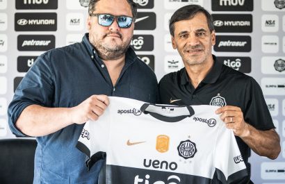 Fabián Bustos es presentado como nuevo entrenador de Olimpia de Paraguay