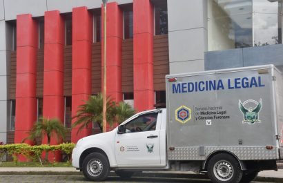 Familia retira cuerpo tres años después de masacre en cárcel de Santo Domingo de los Tsáchilas