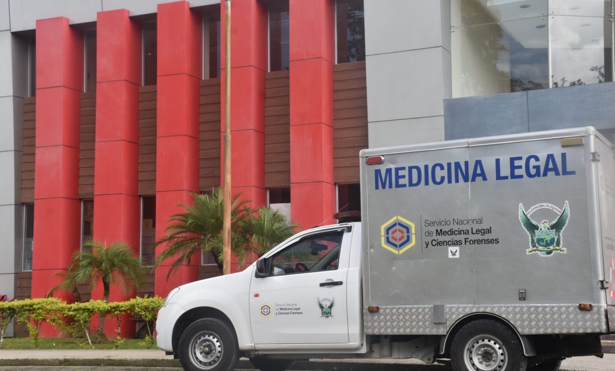 Familia retira cuerpo tres años después de masacre en cárcel de Santo Domingo de los Tsáchilas