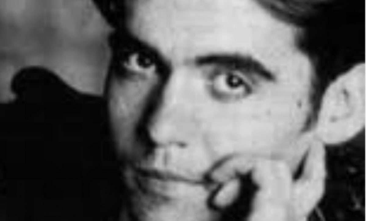 Federico García Lorca (1898–1936) fue un poeta, dramaturgo y ensayista español, considerado uno de los escritores más influyentes del siglo XX en lengua castellana.