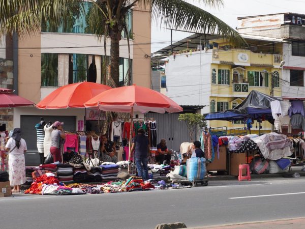Ferias por los 58 años de cantonización de Santo Domingo cierran con descuentos masivos