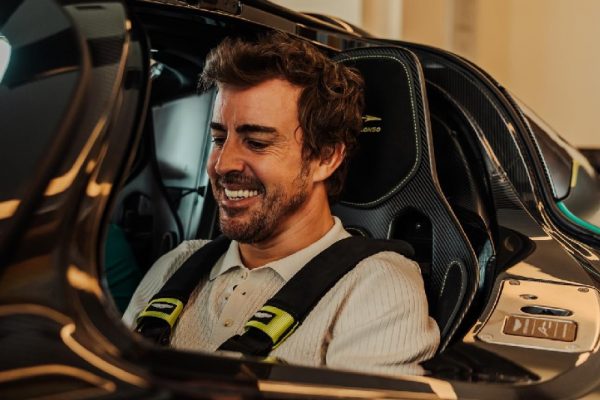 Fernando Alonso, piloto español de Aston Martin, logró la segunda mejor calificación en el Power Ranking del Gran Premio de Canadá 2025.