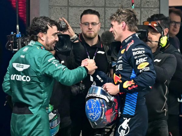 Fernando Alonso y Max Verstappen