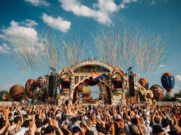 Festival Tomorrowland en Bélgica se mantendrá tras incendio