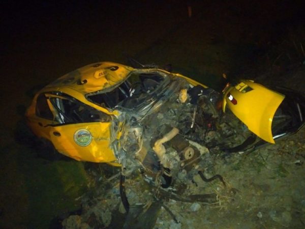 Fingió ser pasajero, robó un taxi y chocó mientras huía en Babahoyo