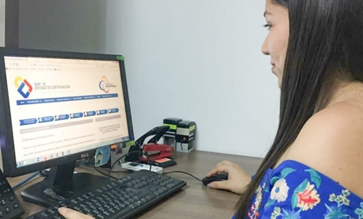Firma electrónica impulsa agilidad y seguridad en trámites digitales en Manabí