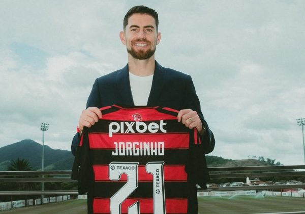 Jorginho refuerza al Flamengo para el Mundial de Clubes.