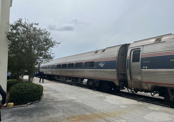 Foto de la estación del tren de la línea ferroviaria Amtrak en Orlando (Florida).