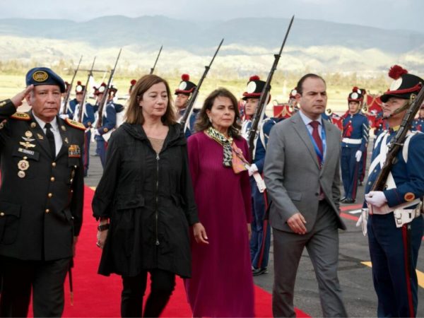 Francina Armengol llega a Quito para la investidura de Daniel Noboa