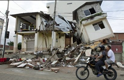 Fuerte sismo en Esmeraldas se suspenden las clases y se evalúan los grandes daños