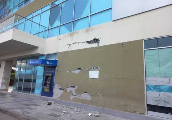Fuerte sismo en Esmeraldas se suspenden las clases y se evalúan los grandes daños