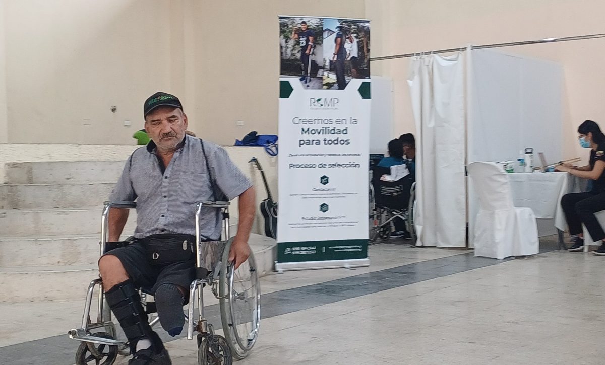 Fundación ROMP realiza evaluaciones para entrega de prótesis en Santo Domingo