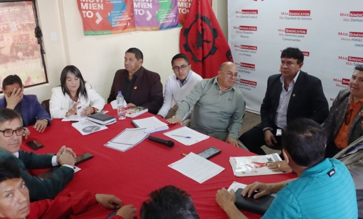 El Frente Popular y el Frente Unitario de Trabajadores (FUT) convocaron a una movilización desde hoy. FOTO: Api