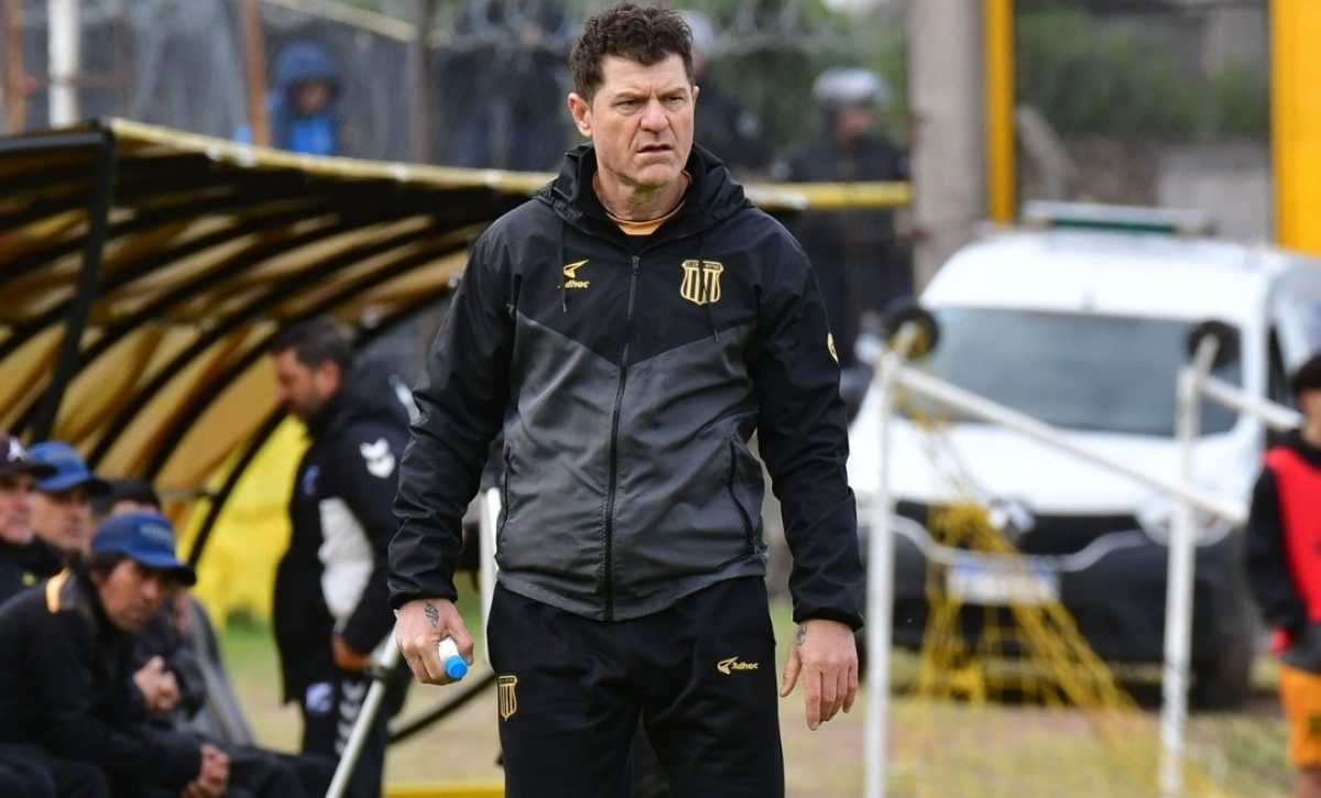Gabriel Schürrer asume como nuevo técnico de Vinotinto FC y debutará ante Barcelona