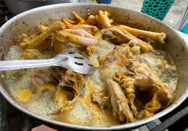 El festival del seco de gallina criolla se realiza cada año en la parroquia Pueblo Nuevo.