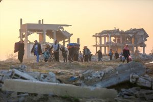 Gaza bajo fuego Ejército israelí derriba torres y bombardea la Universidad Islámica en una jornada con decenas de víctimas mortales