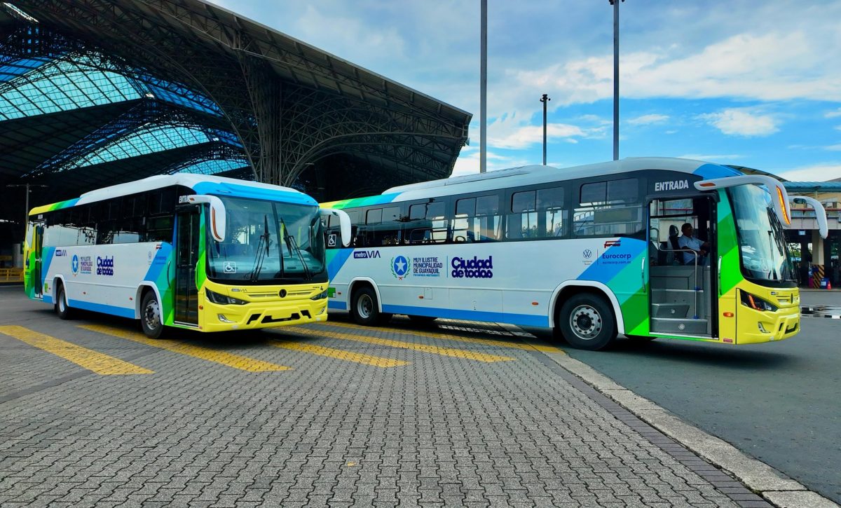 El recorrido de la Troncal 4  de la Metrovía abarca 23.7 kilómetros y cuenta con 23 paradas estratégicas.
