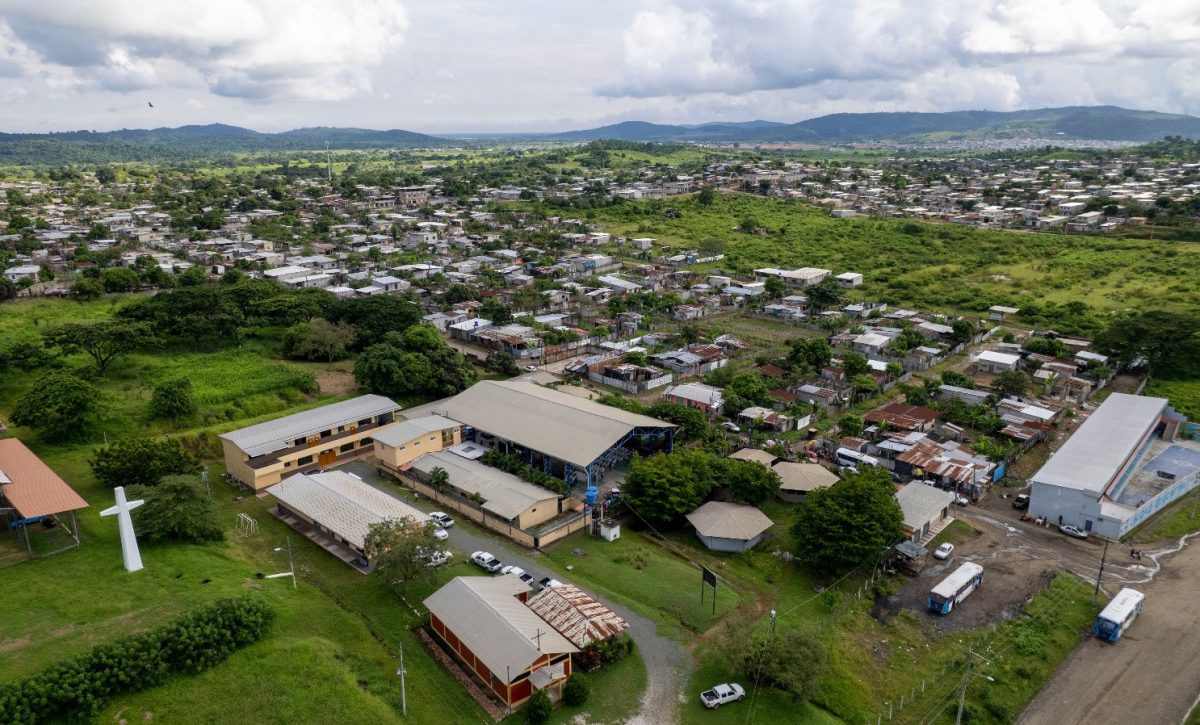 Los títulos facilitan el acceso a servicios básicos como agua potable, alcantarillado y electricidad en Guayaquil.