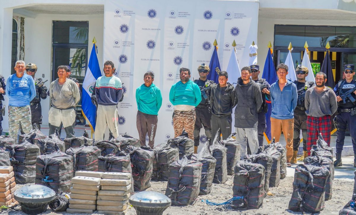 Ecuatorianos detenidos con droga en El Salvador