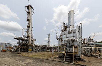 Gobierno de Ecuador anuncia inversión millonaria para mejorar calidad del diésel