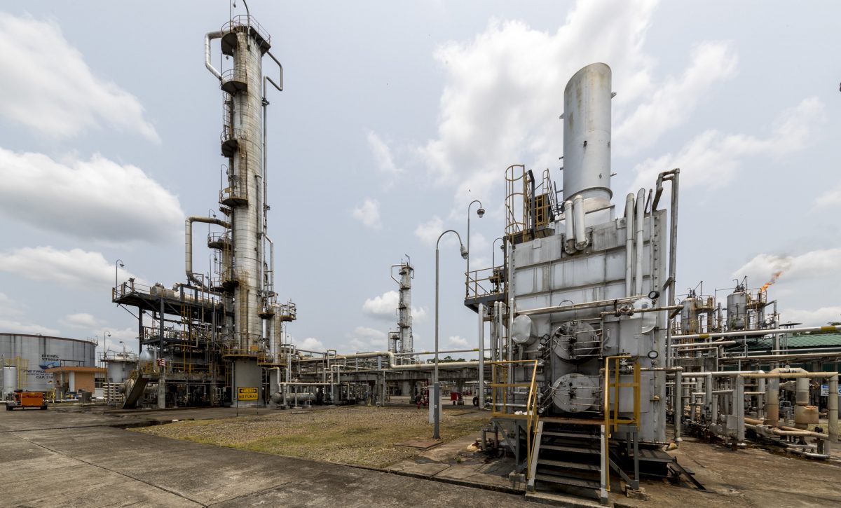 Gobierno de Ecuador anuncia inversión millonaria para mejorar calidad del diésel