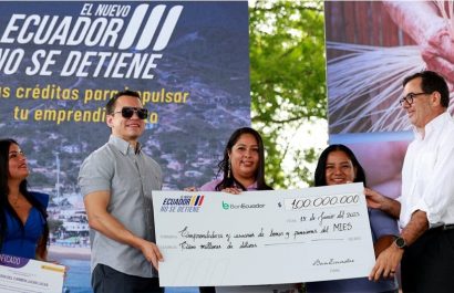 Gobierno de Ecuador anuncia más financiamiento para beneficiarios de bonos del MIES 150.000 personas accederán a créditos hasta 2026