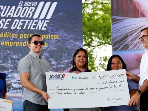 Gobierno de Ecuador anuncia más financiamiento para beneficiarios de bonos del MIES 150.000 personas accederán a créditos hasta 2026