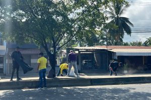 Gobierno de Ecuador cierra programas jóvenes y ecuatorianos en acción en mayo de 2025