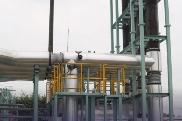 Gobierno de Ecuador inicia proceso para alquilar 260 MW de generación termoeléctrica con el fin de asegurar el suministro eléctrico nacional