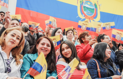 Gobierno incorpora 2.800 nuevos profesionales al sistema educativo nacional