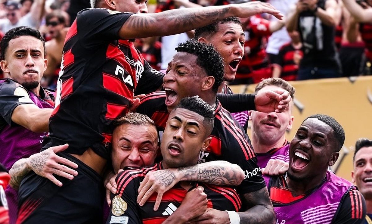 Gonzalo Plata lidera a Flamengo en triunfo sobre Chelsea de Moisés Caicedo