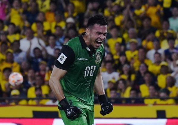 Gonzalo Valle fue el arquero titular de la selección de Ecuador frente a Brasil. Foto: API