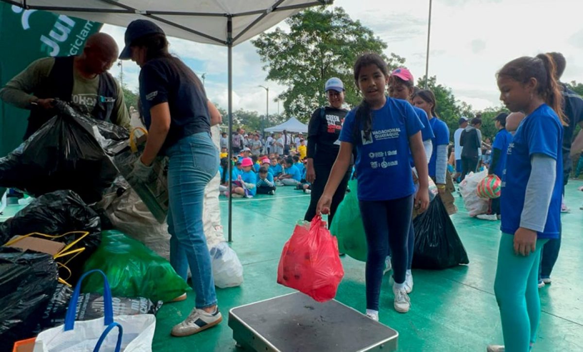 La ciudad  de Guayaquil genera 100 toneladas diarias de plástico, de las cuales el 14% es aprovechable.