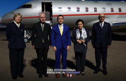 Noboa aterriza en Londres en nueva etapa de su gira diplomática internacional
