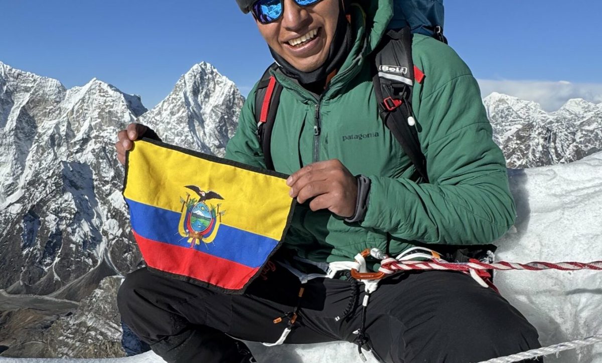 ¡Un policía ecuatoriano en la cima del mundo! Patricio Arévalo conquistó el Everest sin oxígo suplementario¡Un policía ecuatoriano en la cima del mundo! Patricio Arévalo conquistó el Everest sin oxígo suplementario