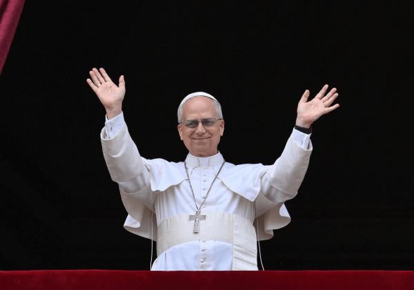Misa solemne en la Plaza de San Pedro marca el inicio del papado de León XIV