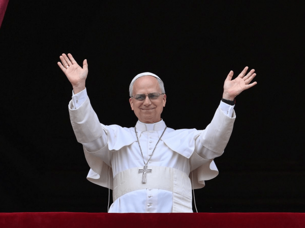 Misa solemne en la Plaza de San Pedro marca el inicio del papado de León XIV