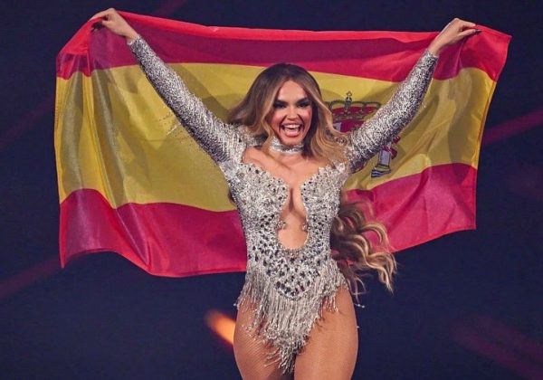 Melody deslumbró en Eurovisión 2025 con su poderosa puesta en escena