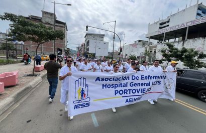 Gremios conmemoran el Día del Trabajo con una marcha en Portoviejo