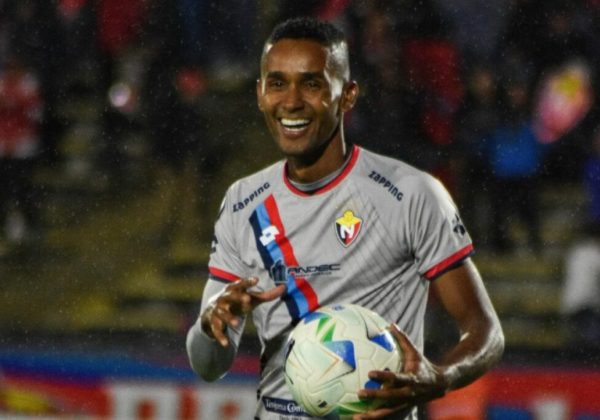 El jugador ecuatoriano Fidel Martínez saldría de El Nacional.