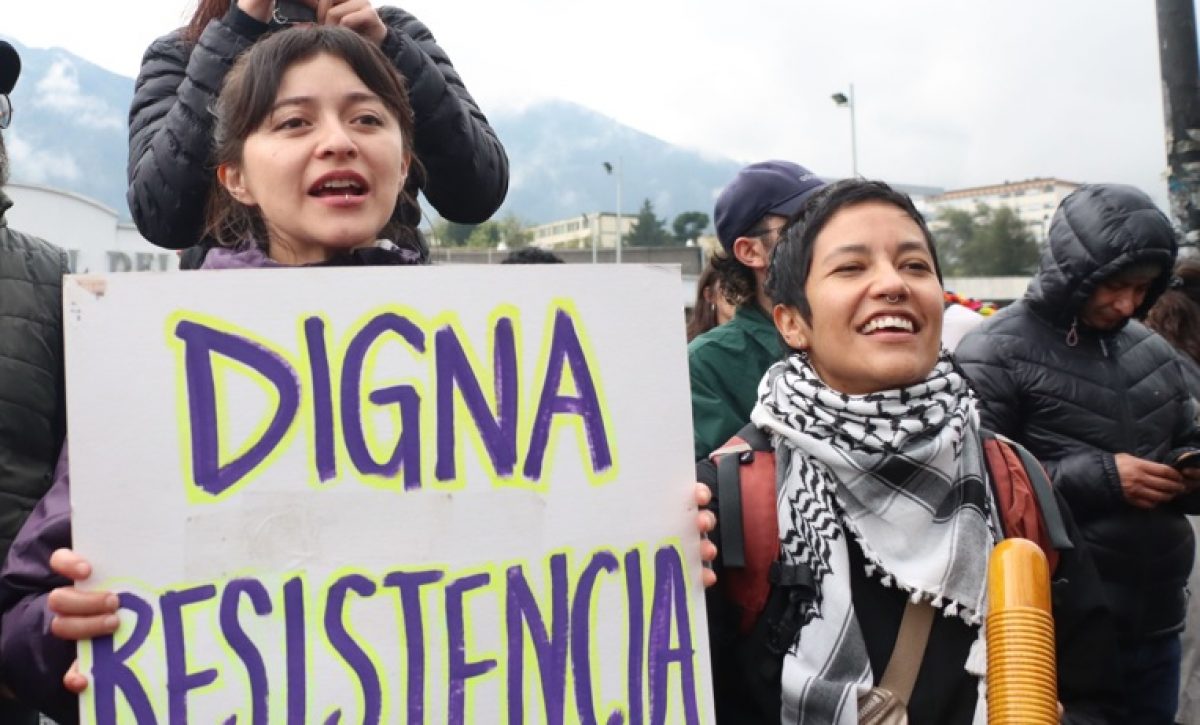 Grupos sociales y estudiantes de la Universidad Central, protestan contra las medidas adoptadas del Gobierno Nacional. Foto: API