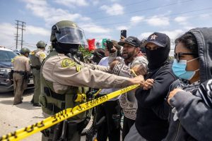 Ecuador activa asistencia consular en Los Ángeles por protestas contra Redadas de ICE.