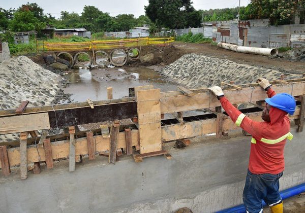 En Guayaquil Realidad de Dios ha enfrentado inundaciones recurrentes durante décadas.